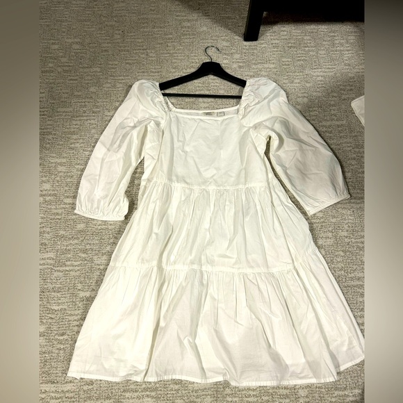 White summer dress size small. Never worn! - Picture 1 of 2